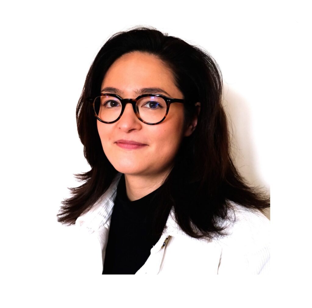 saky mirrored background